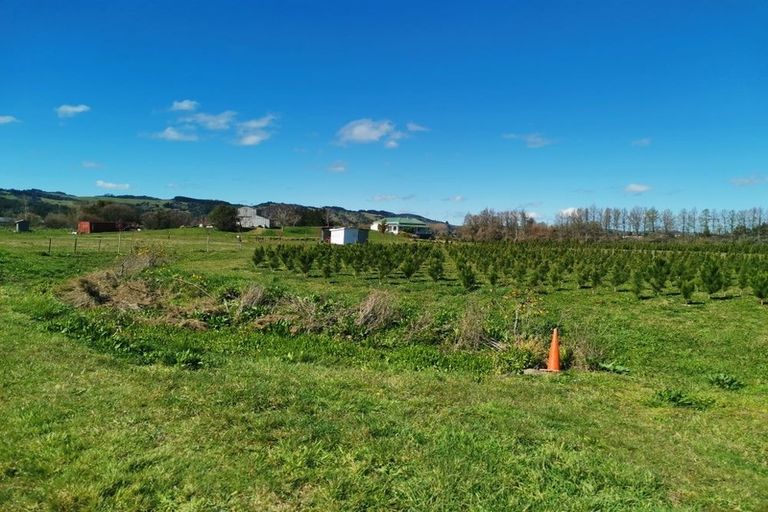 Photo of property in 201 Sutton Road, Drury, 2113