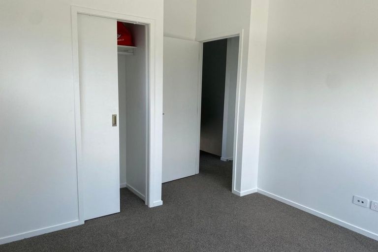 Photo of property in 1d Shamrock Lane, Te Atatu Peninsula, Auckland, 0610