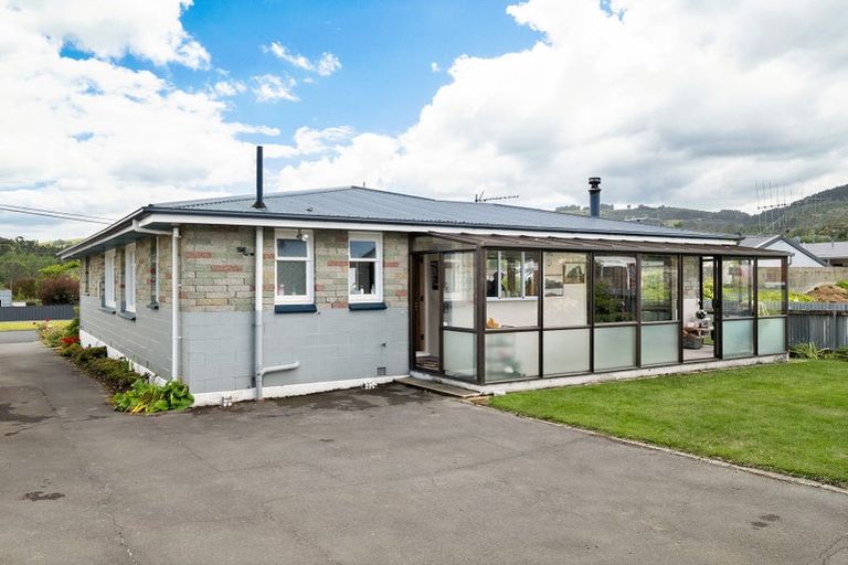 Photo of property in 2 Mckinlay Road, Abbotsford, Dunedin, 9018