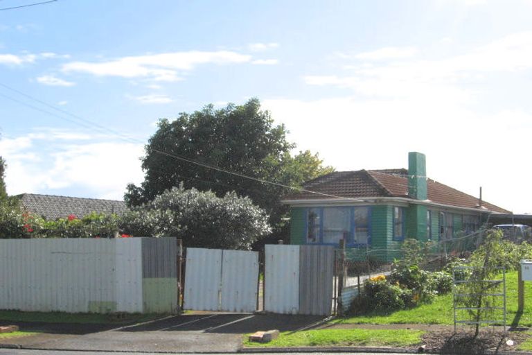 Photo of property in 13 Matamata Place, Otara, Auckland, 2023
