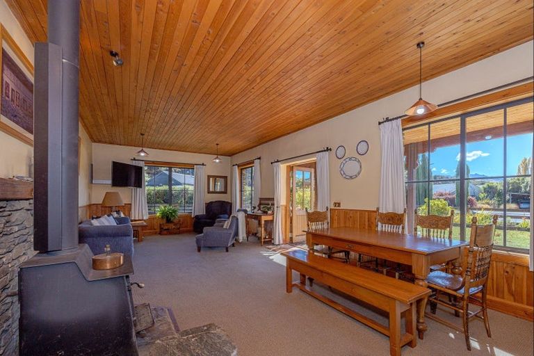 Photo of property in 7 Mclellan Place, Albert Town, Wanaka, 9305