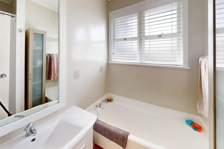 Photo of property in 178 Karaka Street, Castlecliff, Whanganui, 4501