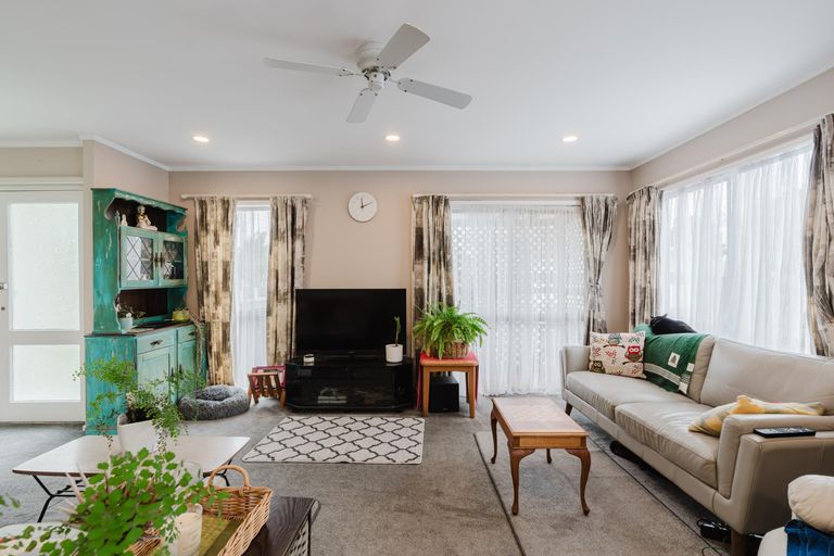 Photo of property in 3 Coventry Road, Melville, Hamilton, 3206