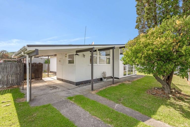 Photo of property in 1 Donna Street, Outer Kaiti, Gisborne, 4010