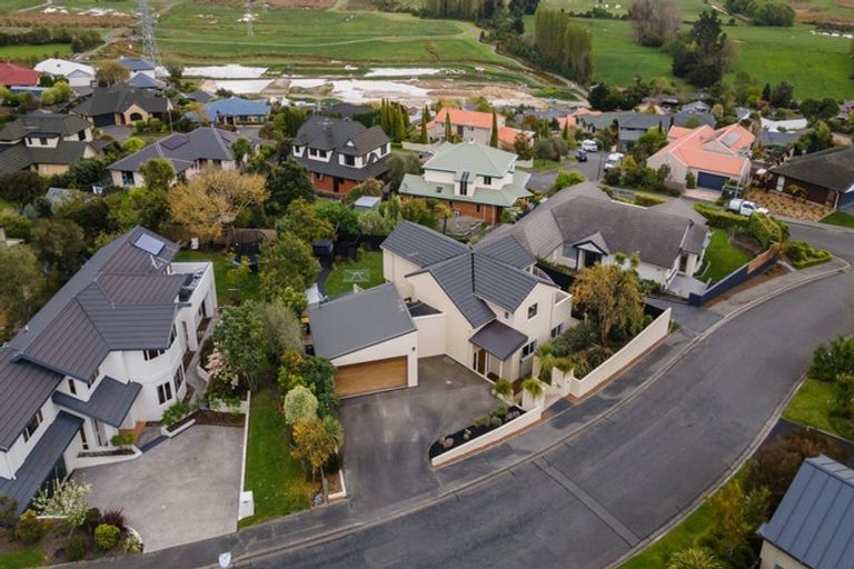 Photo of property in 4 Somerton Rise, Westmorland, Christchurch, 8025