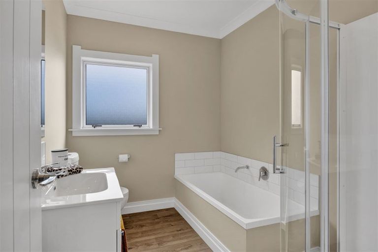 Photo of property in 22 Maple Crescent, Whalers Gate, New Plymouth, 4310