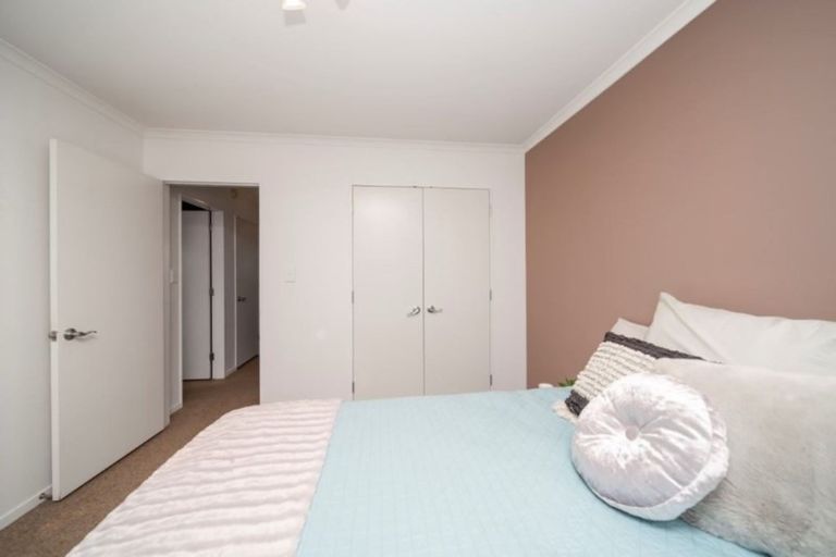 Photo of property in 1/253 Saint Aubyn Street, New Plymouth, 4310