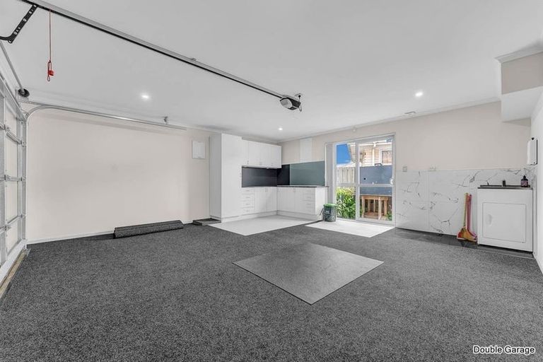 Photo of property in 95d Raglan Street, Mangere East, Auckland, 2024