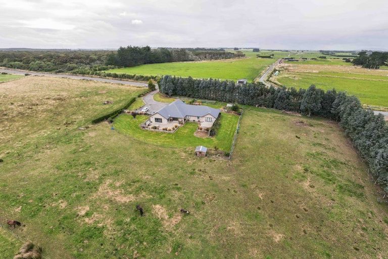 Photo of property in 121 Mason Road, Seaward Bush, Invercargill, 9871