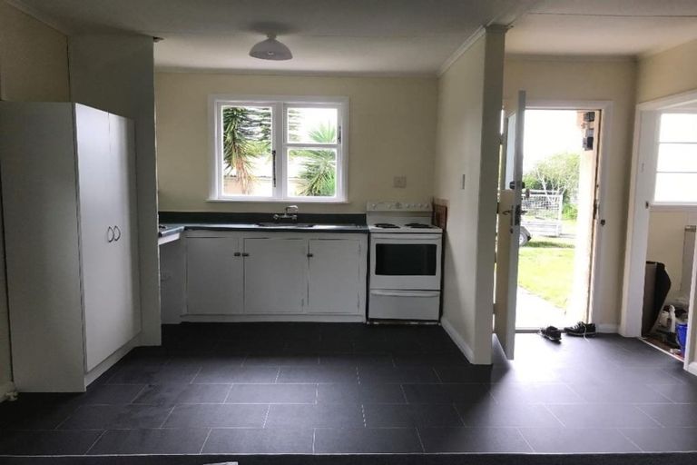 Photo of property in 32 Park Street, Foxton, 4814