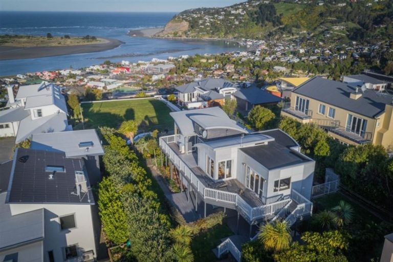 Photo of property in 5 Dunkeld Lane, Redcliffs, Christchurch, 8081