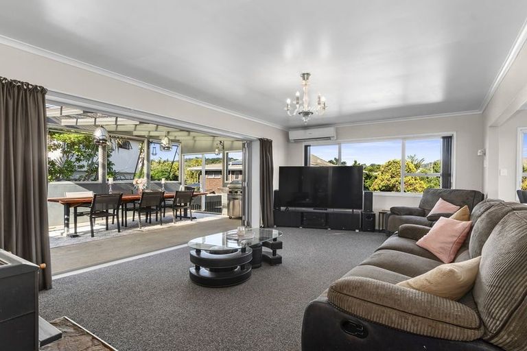 Photo of property in 8 Moa Place, Onerahi, Whangarei, 0110