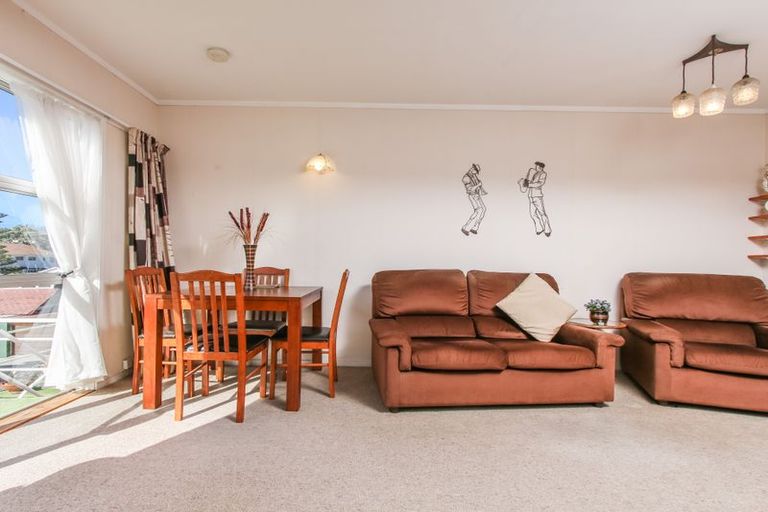 Photo of property in 4/16 Willerton Avenue, New Lynn, Auckland, 0600