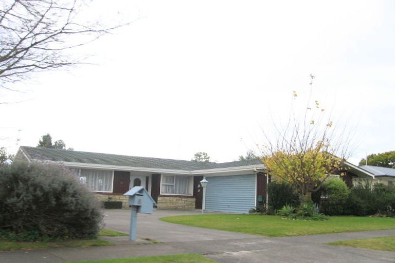 Photo of property in 8 Trigg Crescent, Taradale, Napier, 4112