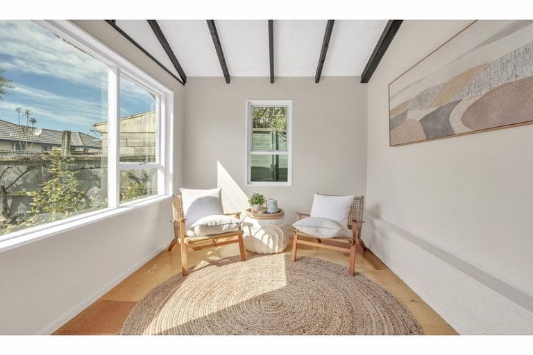 Photo of property in 21 Tonks Street, North New Brighton, Christchurch, 8083