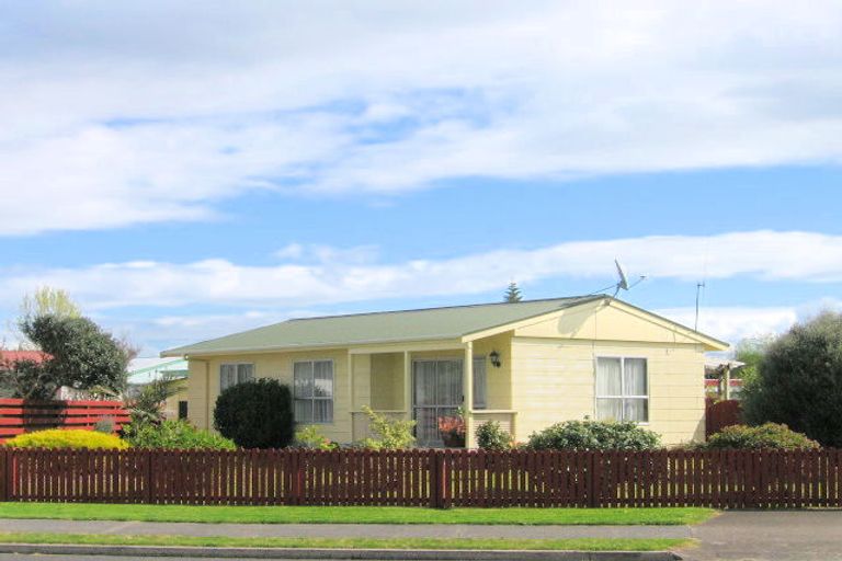 Photo of property in 46 Gloucester Road, Mount Maunganui, 3116