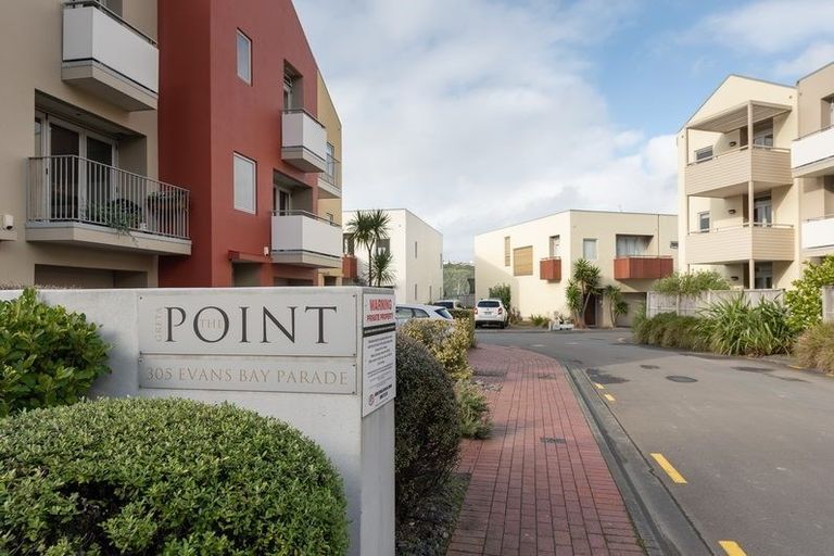 Photo of property in Marrakech Cafe, 66/305 Evans Bay Parade, Hataitai, Wellington, 6021