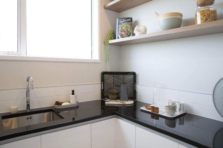 Photo of property in 3 Tawatawa Street, Long Bay, Auckland, 0630