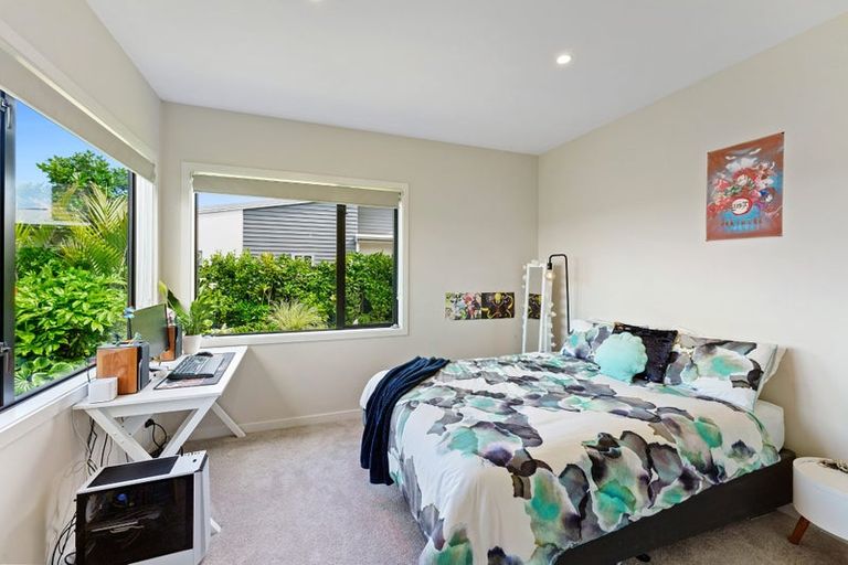 Photo of property in 5 Taranui Way, Paraparaumu Beach, Paraparaumu, 5032