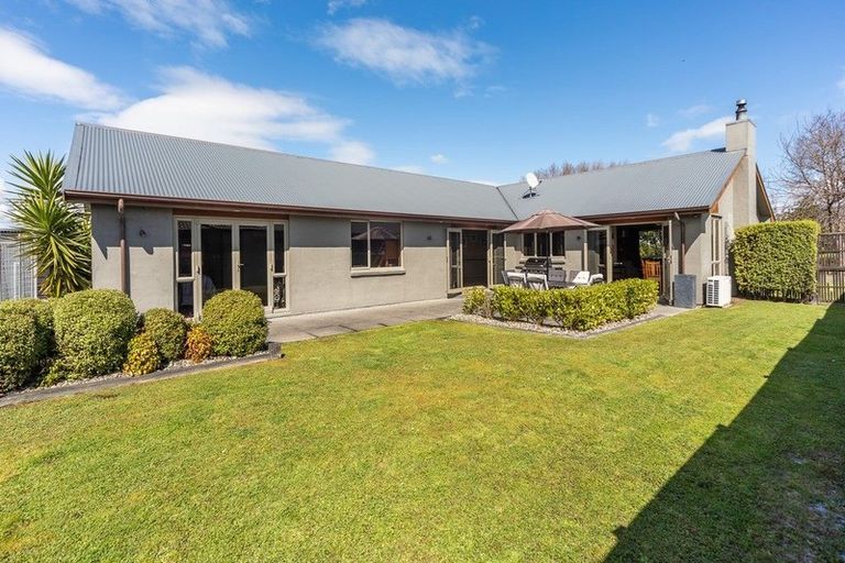 Photo of property in 44 Roberts Line, Kelvin Grove, Palmerston North, 4414