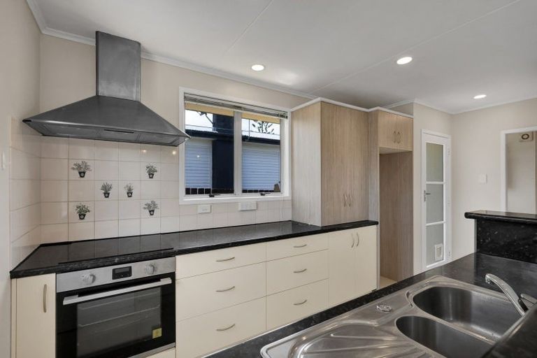 Photo of property in 35f Clearmont Crescent, Blagdon, New Plymouth, 4310