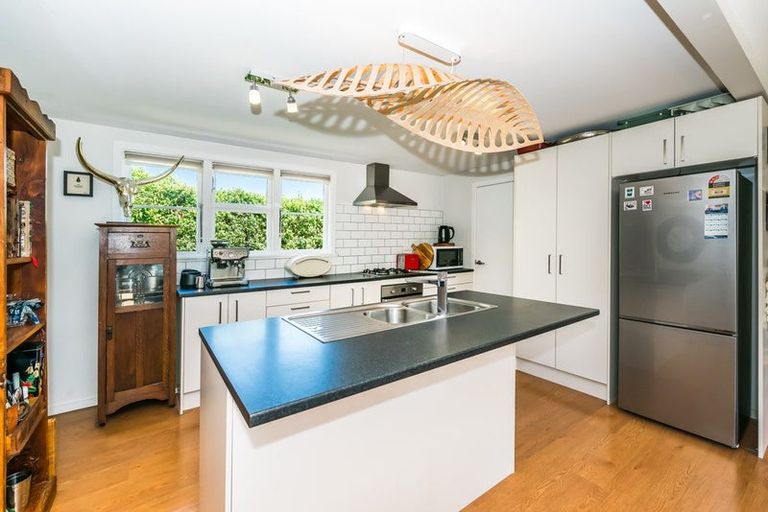 Photo of property in 56 Hinemoa Street, Paraparaumu, 5032