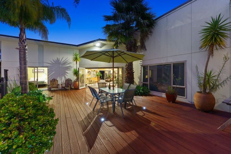 Photo of property in 6 Kohekohe Road, Waikanae, 5036