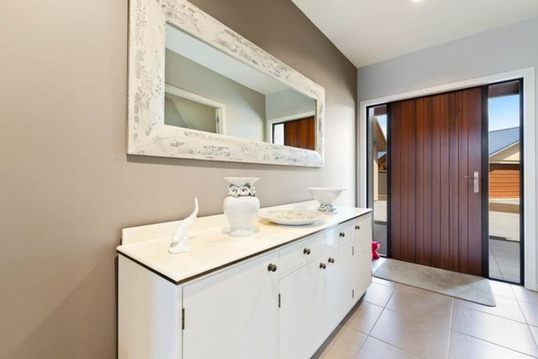 Photo of property in 16 Walnut Grove, Alexandra, 9320