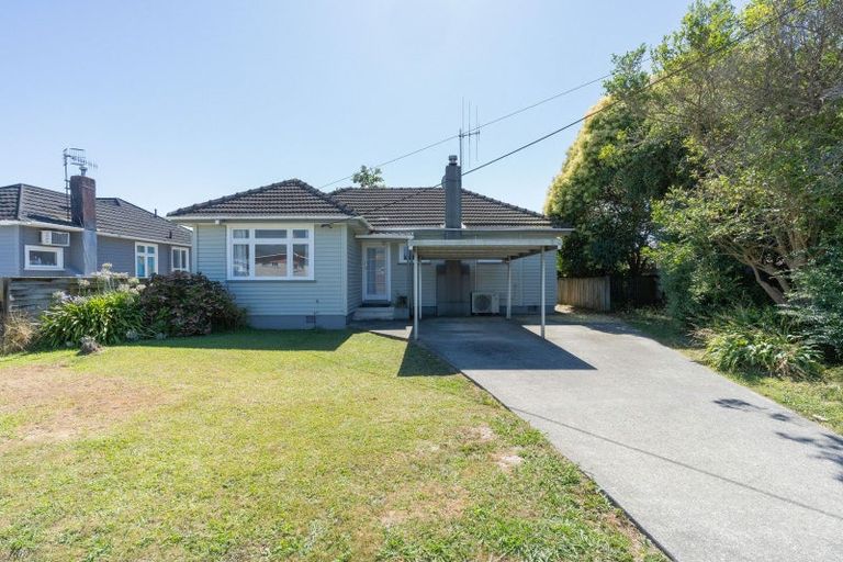 Photo of property in 147 Bartholomew Road, Levin, 5510