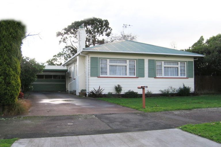 Photo of property in 75 Stanley Avenue, Palmerston North, 4414