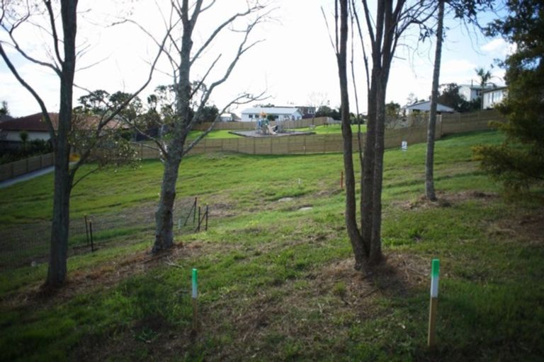 Photo of property in 2 St Julia Court, Helensville, 0800