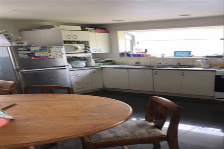 Photo of property in 36 Frobisher Way, Clendon Park, Auckland, 2103