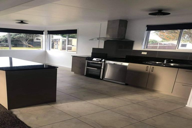 Photo of property in 32 Ihaia Street, Waitara, 4320