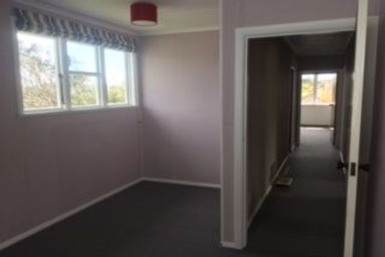 Photo of property in 3 Chaffey Crescent, Titahi Bay, Porirua, 5022