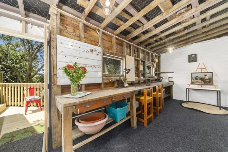 Photo of property in 45a Mana Street, Vogeltown, Wellington, 6021