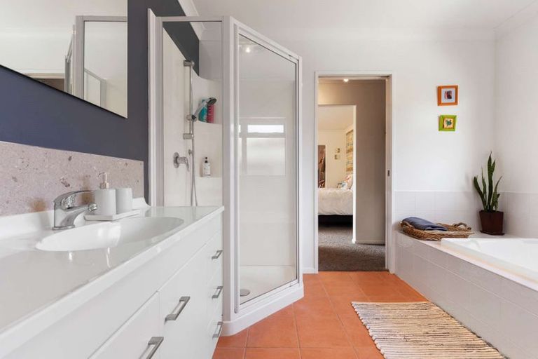 Photo of property in 48 Arabian Drive, Papamoa Beach, Papamoa, 3118