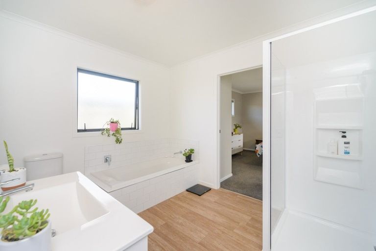 Photo of property in 26 Wescombe Grove, Feilding, 4702