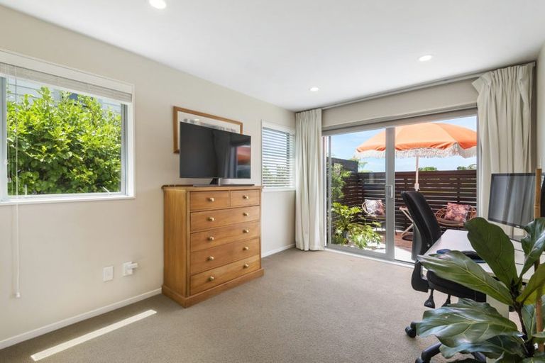 Photo of property in Wilk Heights, 2/8 Wilk Lane, Browns Bay, Auckland, 0630