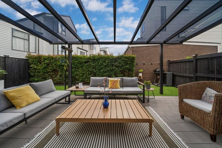 Photo of property in 4 Manahau Lane, Flat Bush, Auckland, 2019