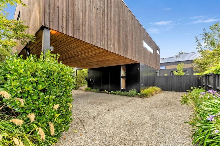 Photo of property in 53a Edward Avenue, Edgeware, Christchurch, 8013