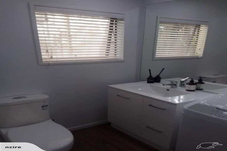 Photo of property in 2/19 Oban Road, Browns Bay, Auckland, 0630