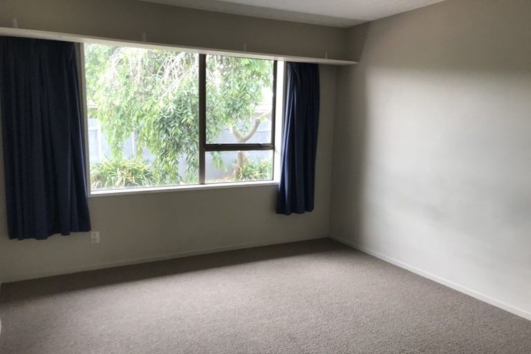 Photo of property in 741 Main North Road, Belfast, Christchurch, 8051