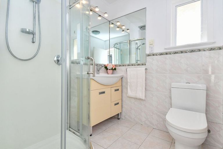 Photo of property in 75 Ridge Road, Howick, Auckland, 2014