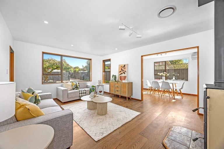 Photo of property in 2/22 Prossers Road, Saint Martins, Christchurch, 8022