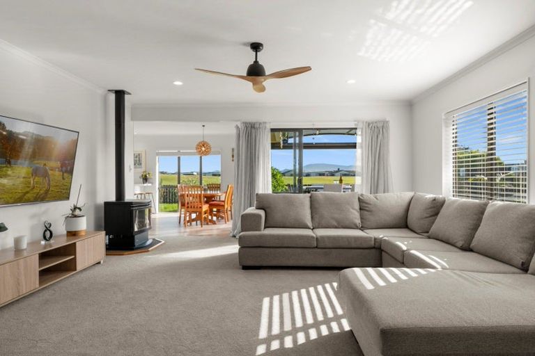 Photo of property in 21 Nicole Place, Papamoa Beach, Papamoa, 3118