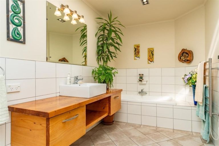 Photo of property in 15 Saint Anne Road, Waipu, 0582