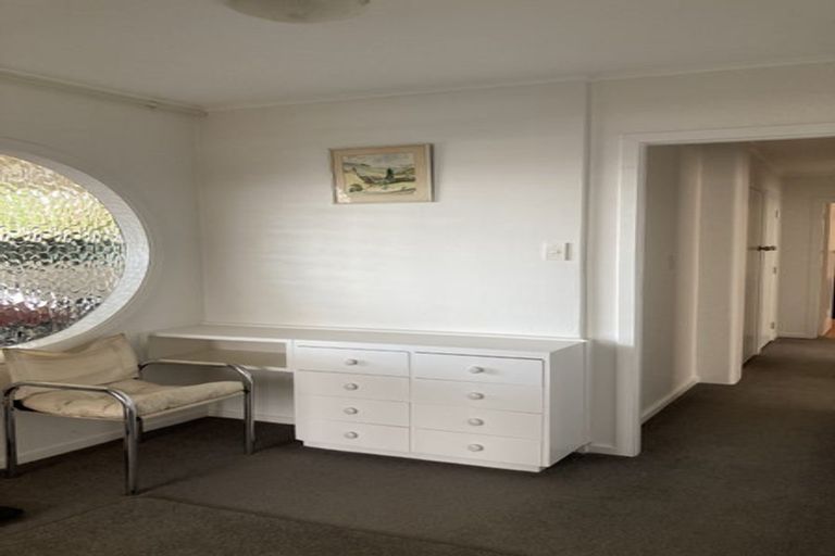 Photo of property in 16 Ruakiwi Road, Hamilton Lake, Hamilton, 3204