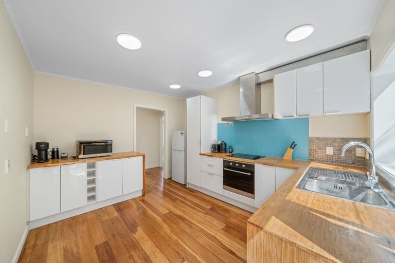 Photo of property in 105 Donald Street, Karori, Wellington, 6012