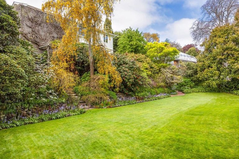 Photo of property in 4 Hackthorne Road, Cashmere, Christchurch, 8022