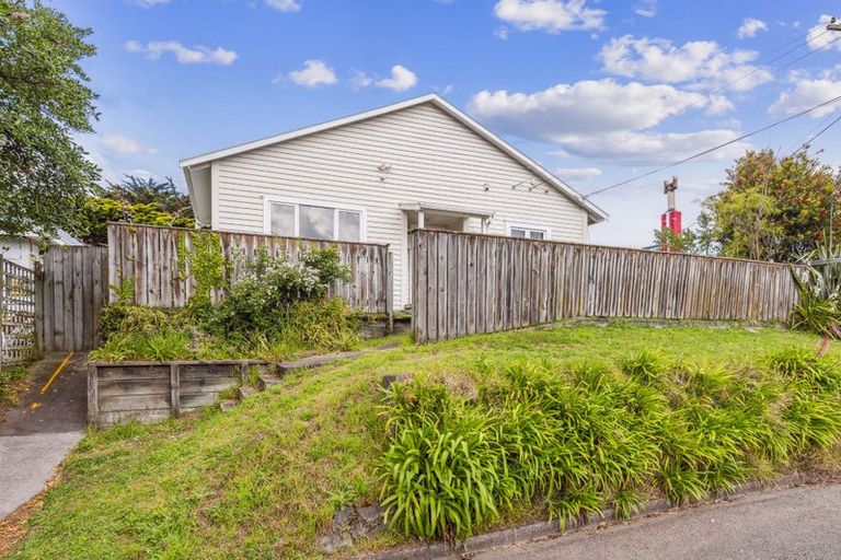 Photo of property in 98 Rosetta Road, Raumati South, Paraparaumu, 5032